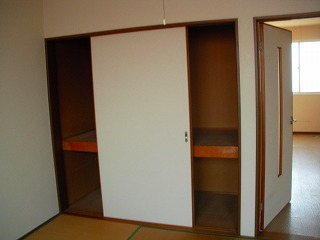 13-1 弘前 アパート 田町1丁目 収納