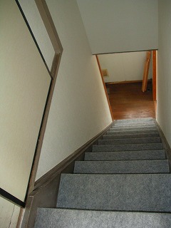 弘前 アパート 城南1 階段