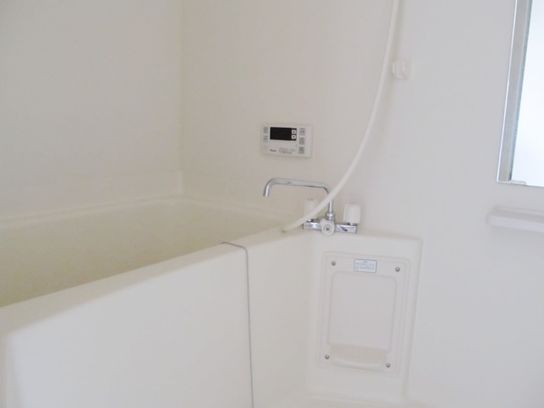 ストーリー紙漉 浴室 width= 弘前 アパート 紙漉町
