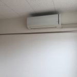 エアコンと物干し エアコンと物干し